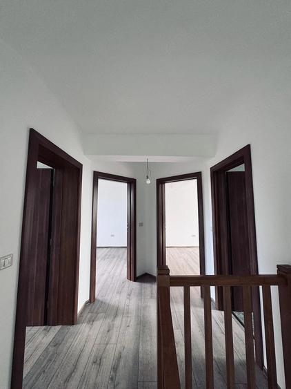 AV700 Duplex 5 camere, Chisoda, la asfalt, zona linistita, P+1E - 11