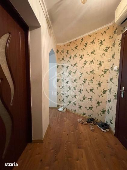 Apartament cu 3 camere decomandat în Central