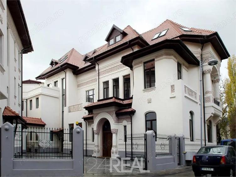 Spațiu comercial, în Romană