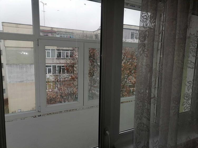 Apartament cu 2 camere semidecomandat în Negru Vodă