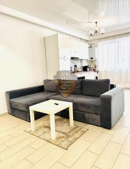 Apartament cu 2 camere semidecomandat, mobilat în Nord