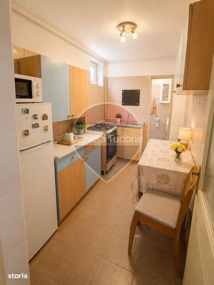 Casa / Vila cu 4 camere de vanzare in zona Ultracentral