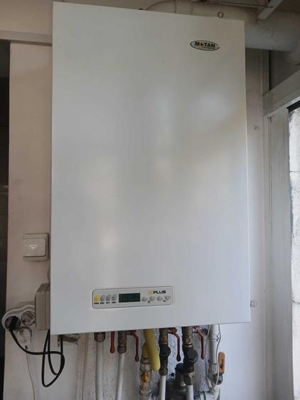 Apartament cu 2 camere decomandat în Eremia