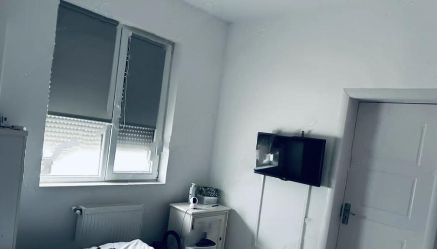 Garsonieră decomandată, mobilată în Apărătorii Patriei