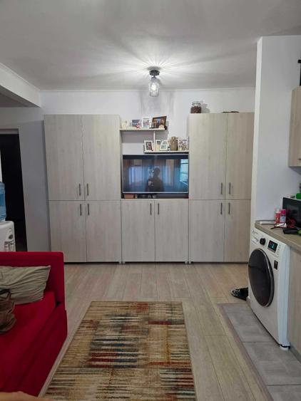 Apartament cu 3 camere decomandat în Steaua