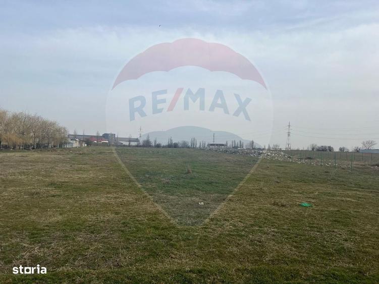 Spațiu comercial, în Industrială