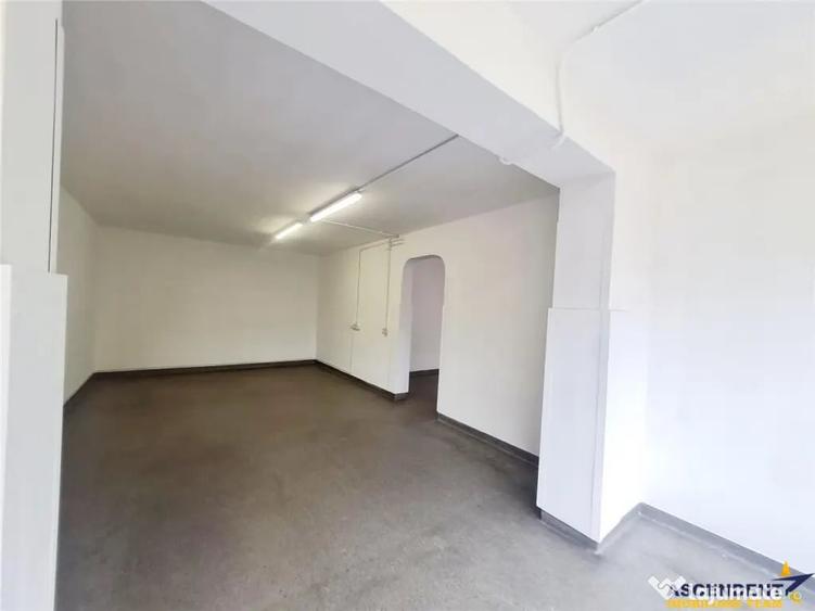Spațiu comercial, de 100 mp, în Central