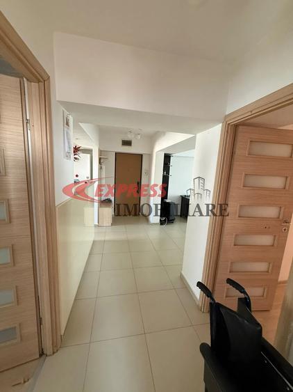 Apartament cu 3 camere decomandat în Dristor