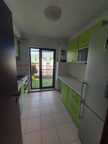 Apartament cu 3 camere, mobilat în P-ța Muncii