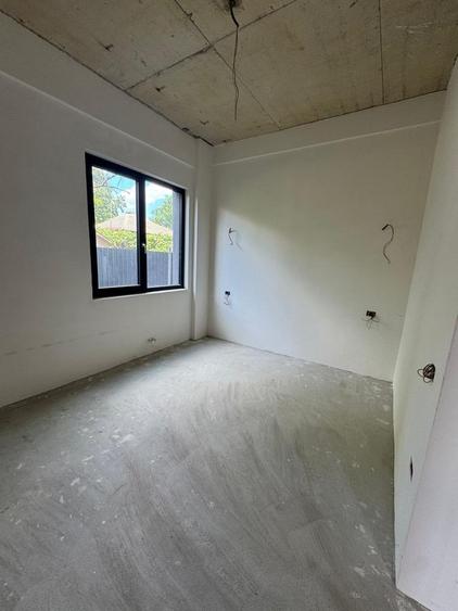 Apartament cu 2 camere decomandat în Lazu