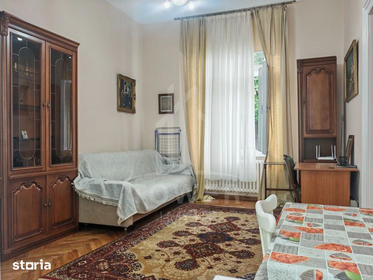 Casă cu 2 camere cu Teren 1000 Mp în Central