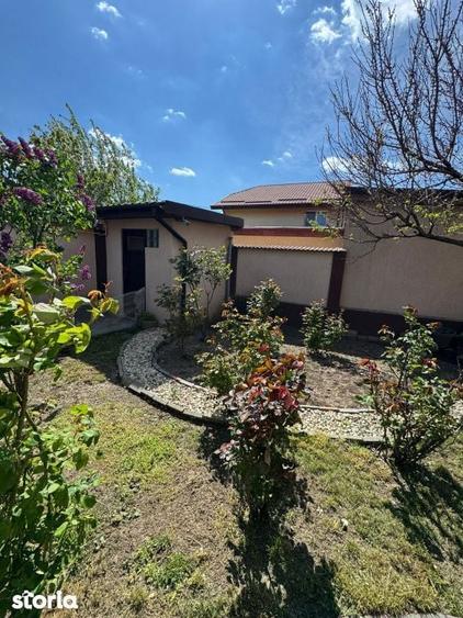 Vila Superba pentru 2 familii /9 Camere /Curte 721 - 15