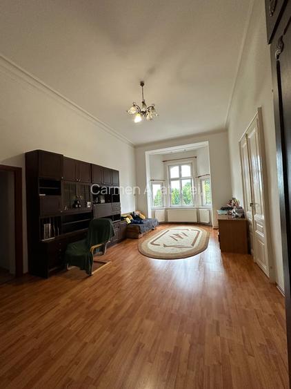 Apartament cu 2 camere decomandat, mobilat în Centrul Istoric Apartament cu 2 camere decomandat, mobilat în Centrul Istoric
