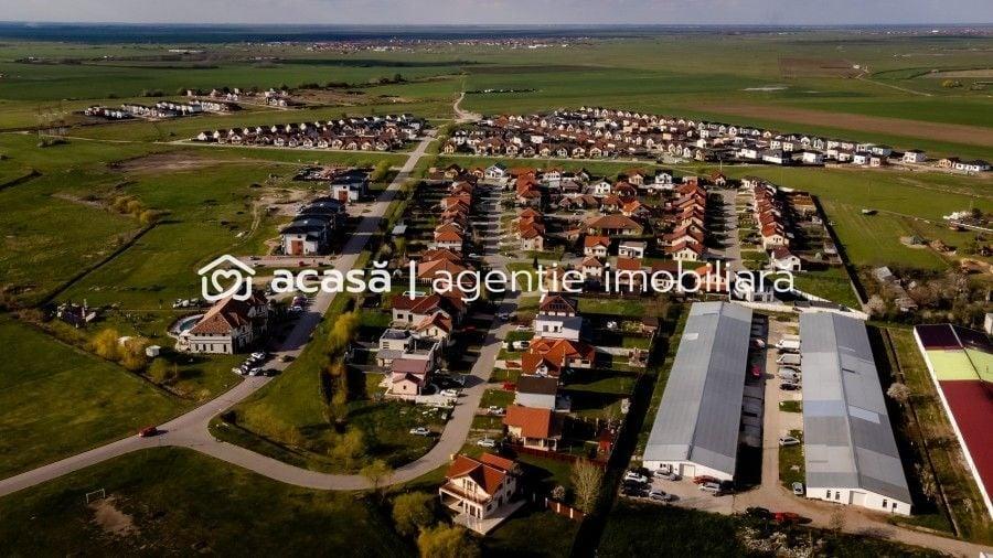 Două parcele alăturate, Westfield Arad - 3