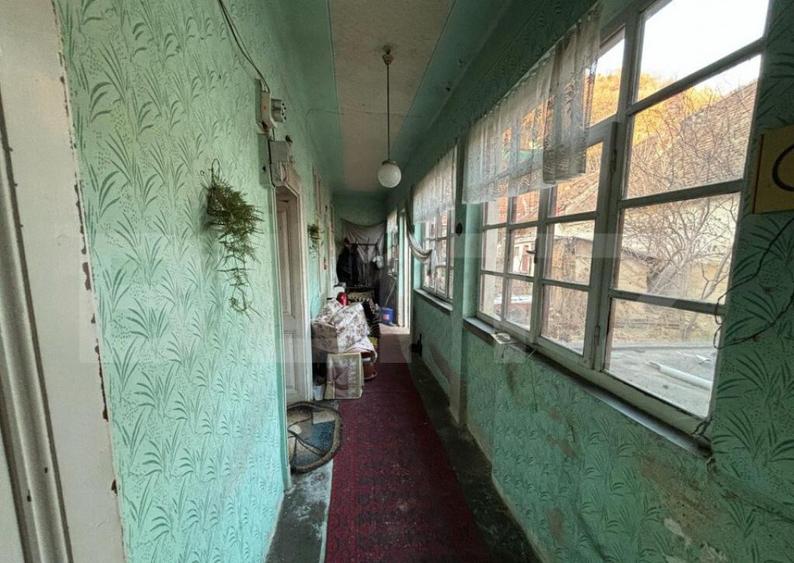 Casa de vanzare in suprafata de 100 mp localizata central i - 4