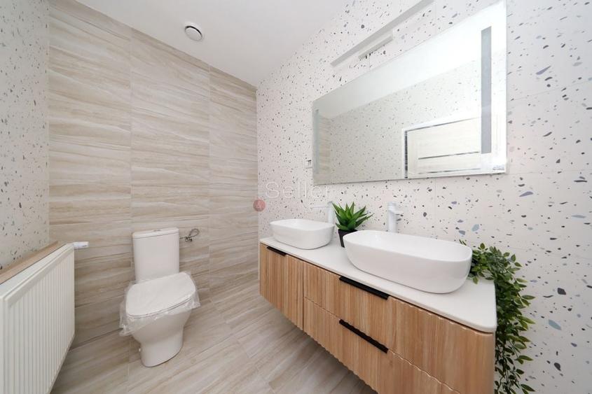 Proximitate imediata fata de Castelul Bran - 4