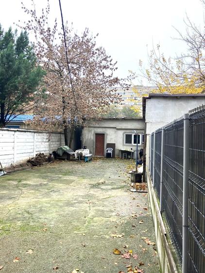 Teren intravilan de vanzare -Str Dezrobirii- 3 minute pana la Metrou Gorjului - 2