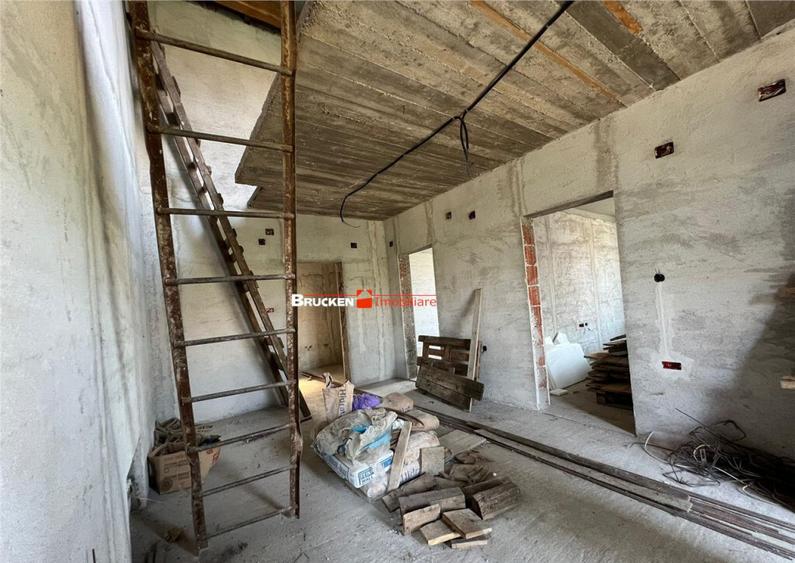 Casa de in zona centrala din Petreu - 15