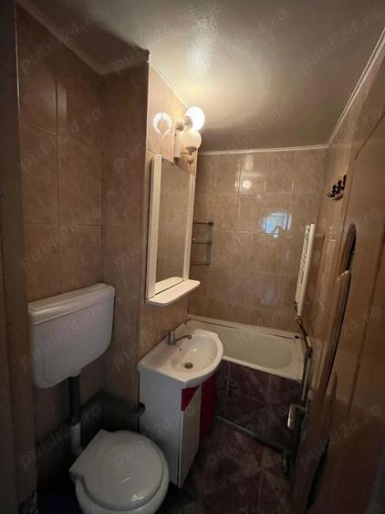 Apartament 3 camere decomandat - 1