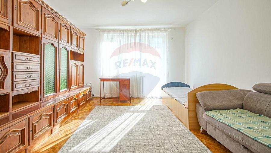 Apartament cu 3 camere de inchiriat in zona Centrul Civic - 11