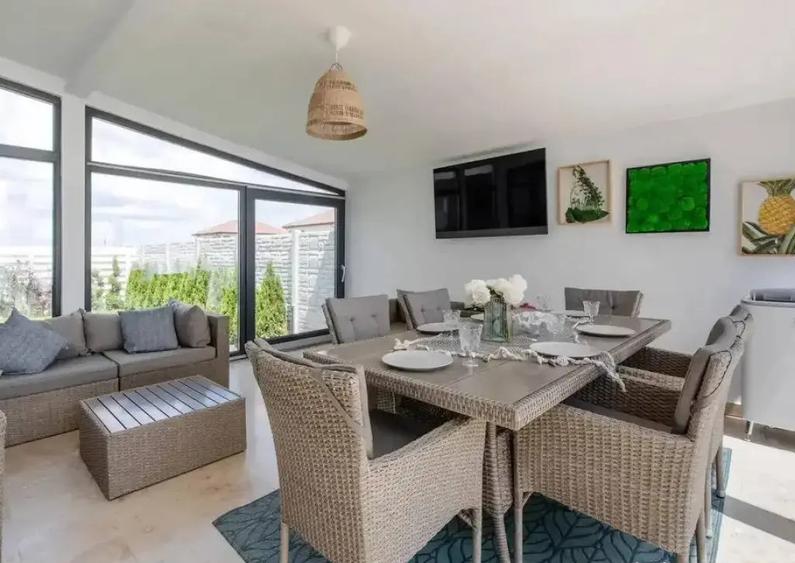 Cartier LUX de case individuale cu camara si 2 parcari - 13