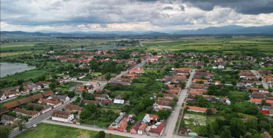 Brasov, Rotbav, Feldioara (statiune turistica) 33 euro mp, intravilan - 1