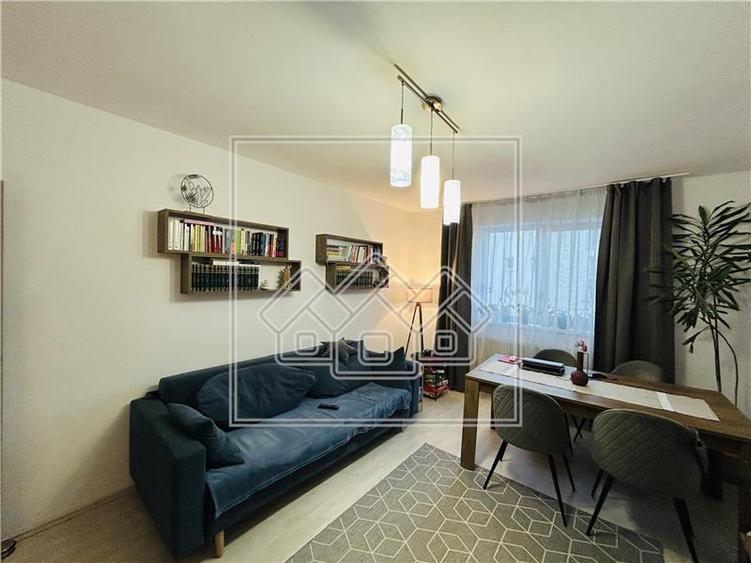 Apartament de vanzare in Sibiu - 3 camere, 2 bai, 2 balcoane, Turnisor - 5