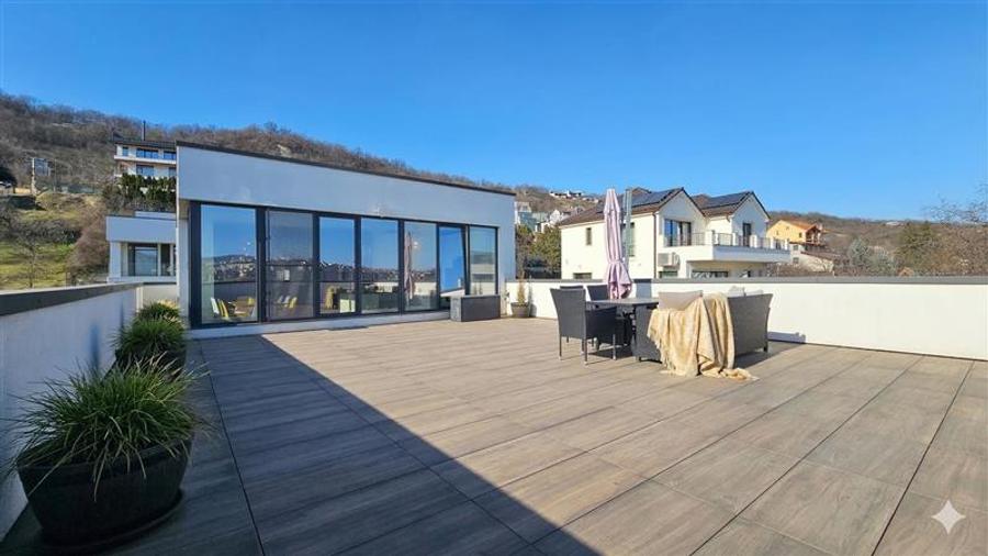 Penthouse cu 3 camere 80mp,2 terase,boxa, Grigorescu, Zona TVR - 1