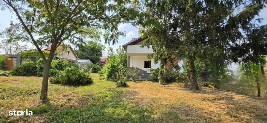 Casă cu 4 camere în Dârvari