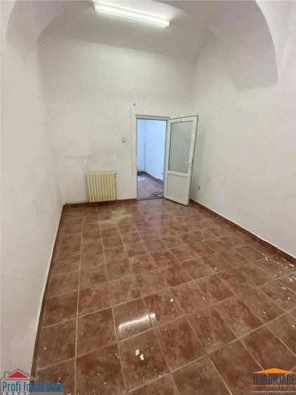 Spatiu Comercial de inchiriat - 7