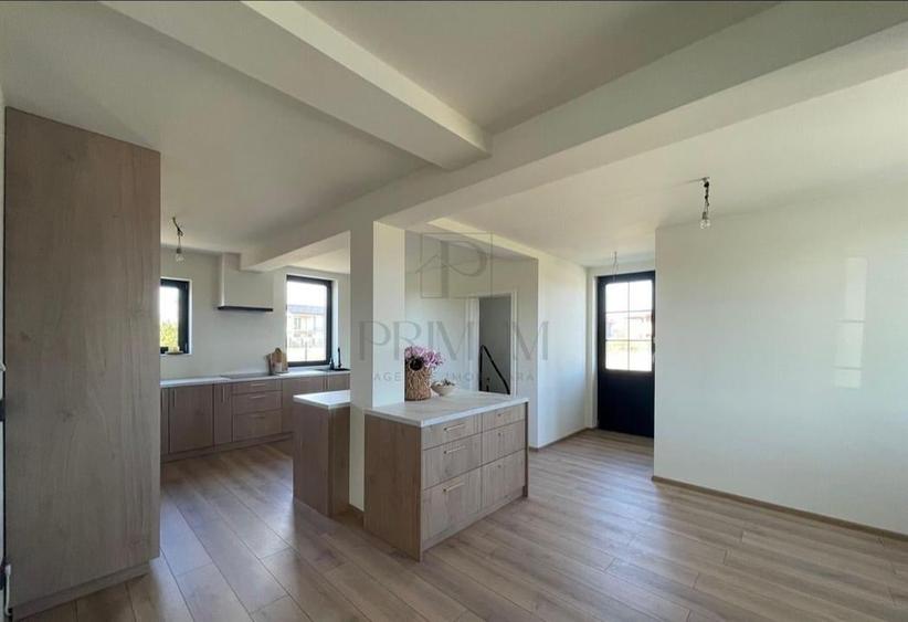 Duplex 6 camere - bucataria mobilata complet - toate utilitatile - 160 mp utili - 9