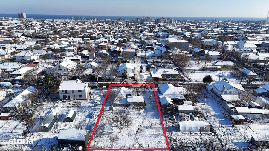 Teren 1.183 mp cu casa batraneasca, deschidere 22,37 ml - 6