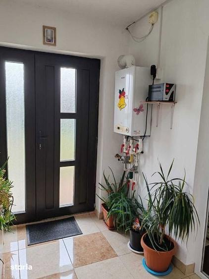 Casa 2 camere cu centrala gaz si teren 300 mp zona Primarie si Scoala - 4