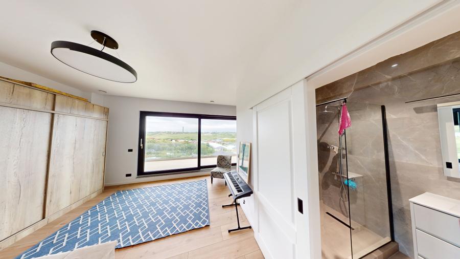 Spre vânzare o proprietate deosebită, casa 314 mp, zonă Hudum - 11