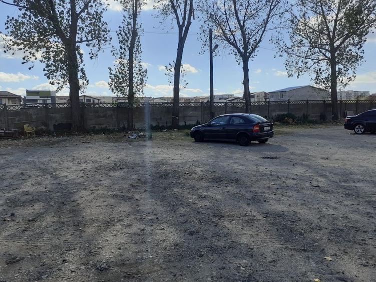 Teren cu vad stradal pentru diverse activitati - Titanul Nou - 1