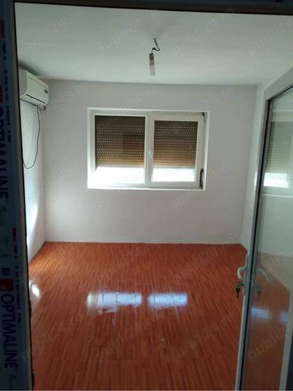 Vand garsoniera schela etaj 2 - 3