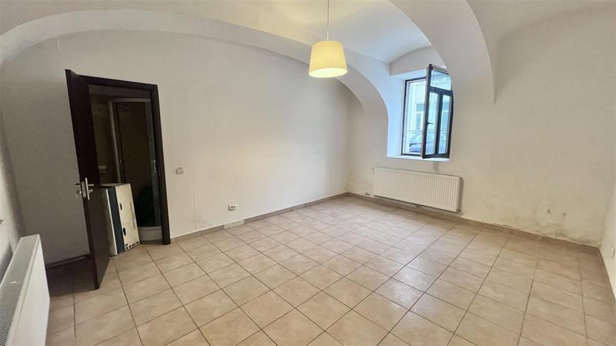 Spatiu comercial de inchiriat in centrul Brasovului - 12