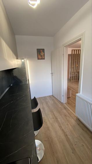 Proprietar inchiriez Garsoniera 38 + 14mp. - 6