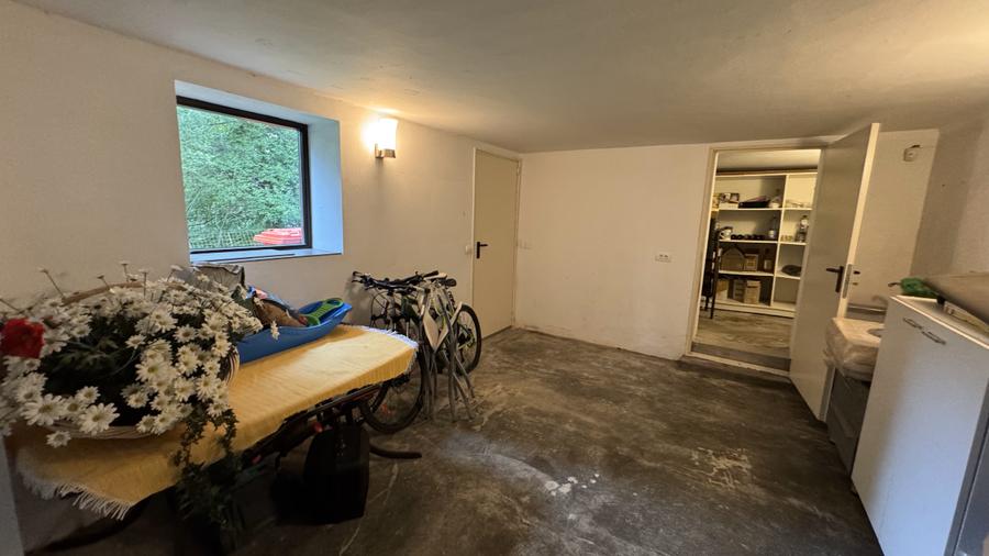 VILA cu specific montan ,Deosebita in Predeal zona Cioplea - 9