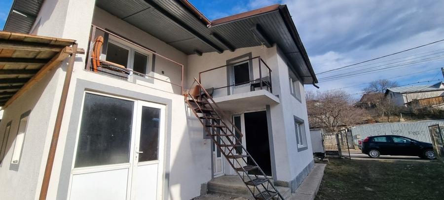 Cladire P+M la strada circulata - 1