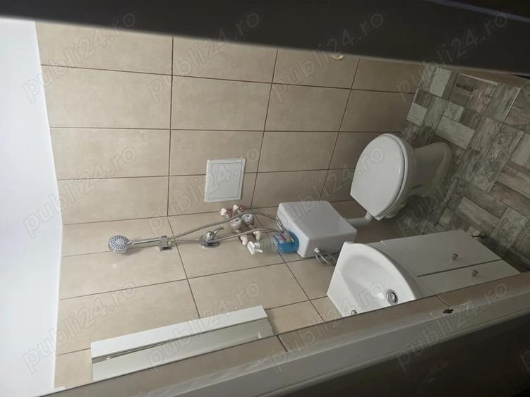 Se vinde garsoniera 12 m2 zona burujeni la etajul 4 - 4