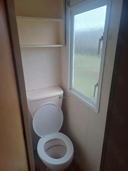 De vanzare casa pe roti , 3 dormitoare , 2 bai, living si bucatarie, mobilat utilat , pre? 21800 E - 1