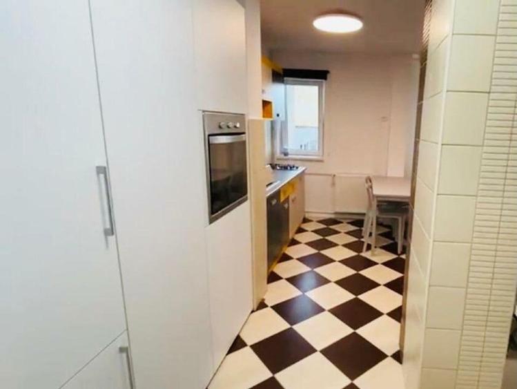 Apartament 2 camere mobilat si utilat Lux  4 min de metrou Tineretului - 5