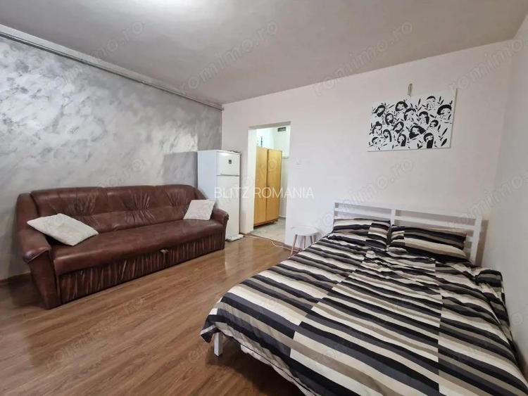 Garsoniera recent renovata zona RFN