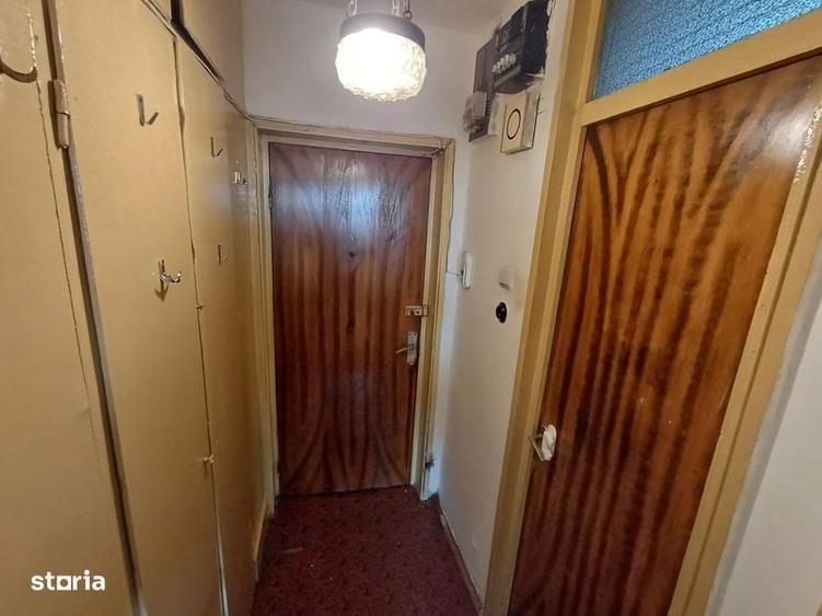 Garaoniera de vanzare - 8