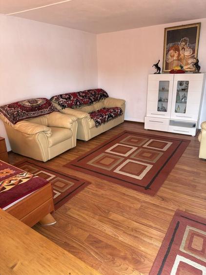 Vand casa cu parter si etaj - 6