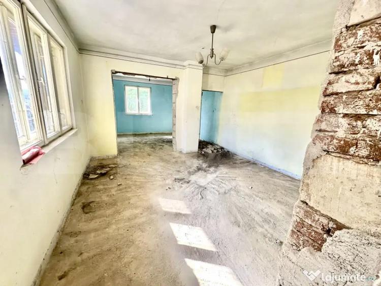 Casa de vanzare, 5 camere, teren 672 mp, Cugir - 8