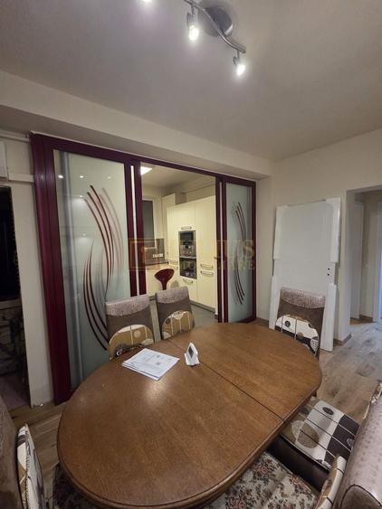 3 camere-107 mp, situat intr-o vila, loc de parcare, centrala gaz - 28