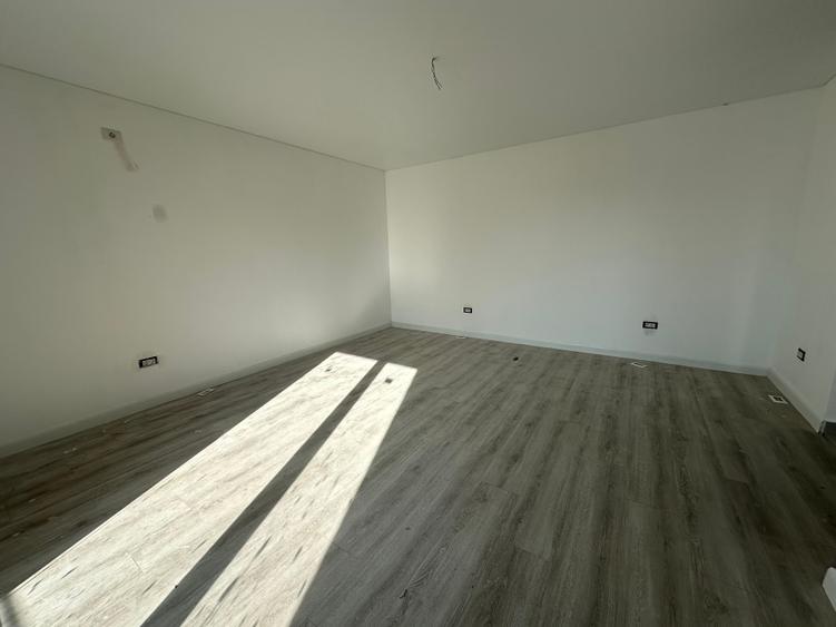 Apartament 2 camere, predare la cheie-Metrou Apărătorii Patriei-Comision 0% - 7