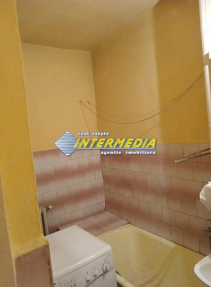 OKAZIE ! Vanzare Garsoniera CETATE M-uri centrala termopane nerenovata - 6